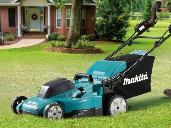 Makita DLM539PT2 - Tondeuse à batterie - 36V - Coupe 53 cm - 2x 18V 5Ah