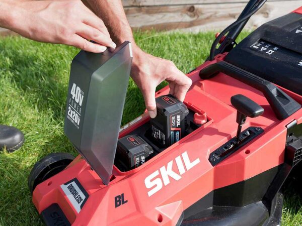 PROMO - Skil 0140 BA - Tondeuse à gazon à batterie - 2x20V/4ah - Coupe 43 cm